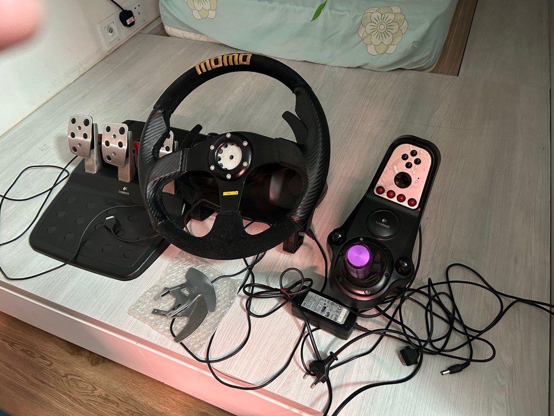 Logitech G27 steering wheel, Video Gaming, Gaming Accessories