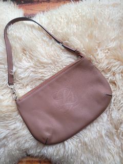 Louis Quatorze shoulder bag Comes with dustbag In good condition Slight  discolouration at the handle(refer last 2 slides) Price…