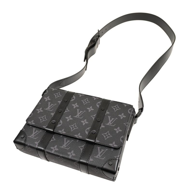 Louis Vuitton Trunk Messenger M45727 Black 