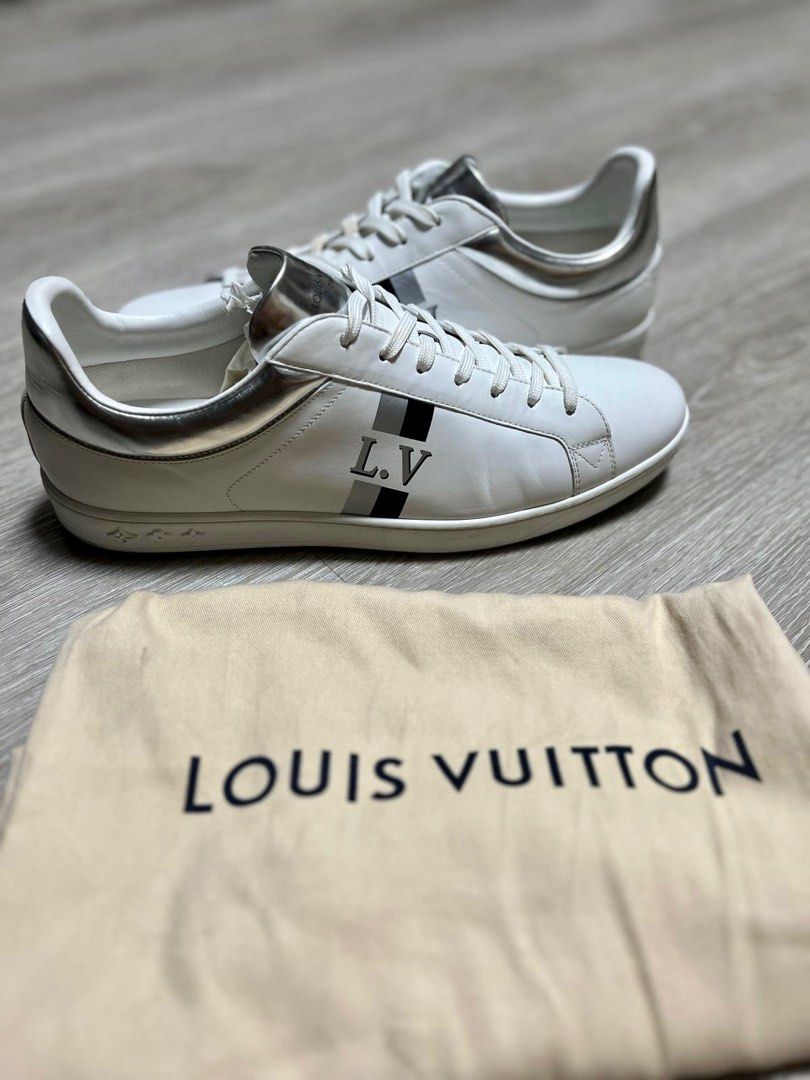 Luxembourg leather low trainers Louis Vuitton White size 9 UK in