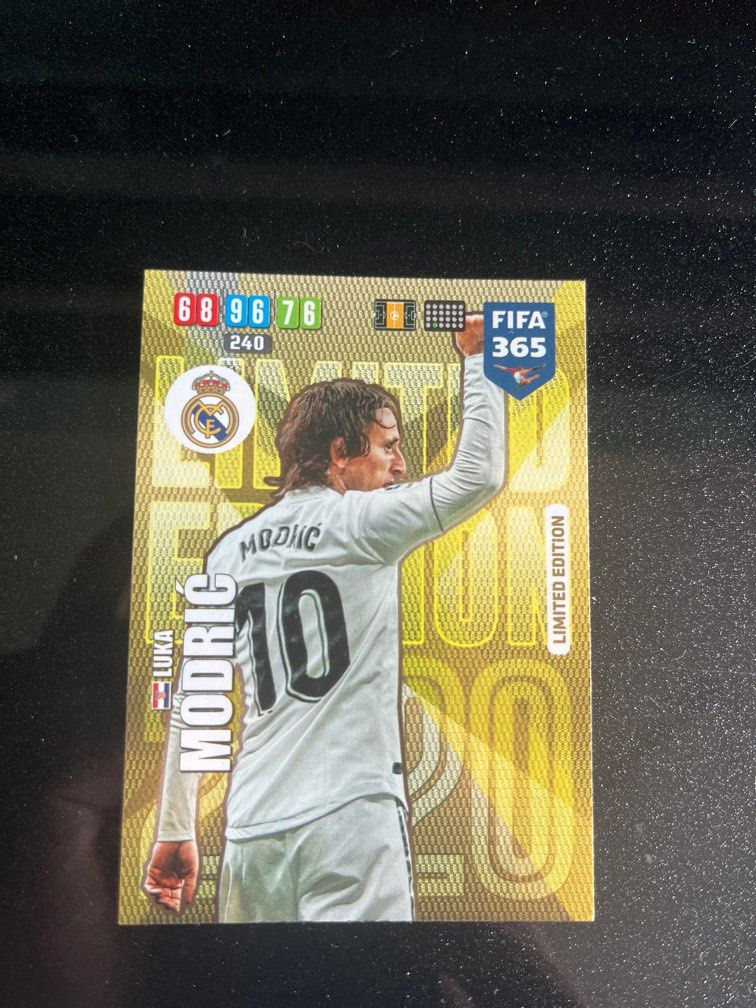 Topps GOLD Luka Modric モドリッチ こよなく 10枚限定サインカード