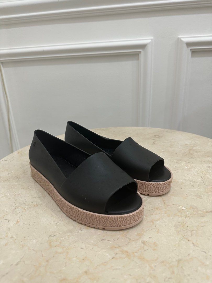 Melissa puzzle ad slip on sales