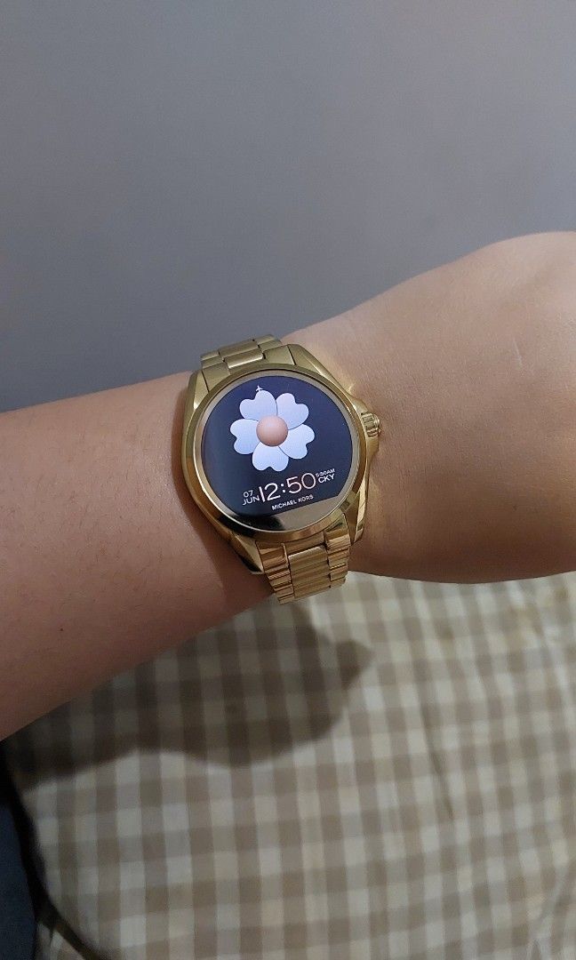 Michael Kors Smartwatch Bradshaw MKT5001 Gold Tone Fesyen Wanita