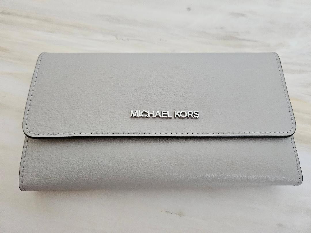 Grey deals mk wallet