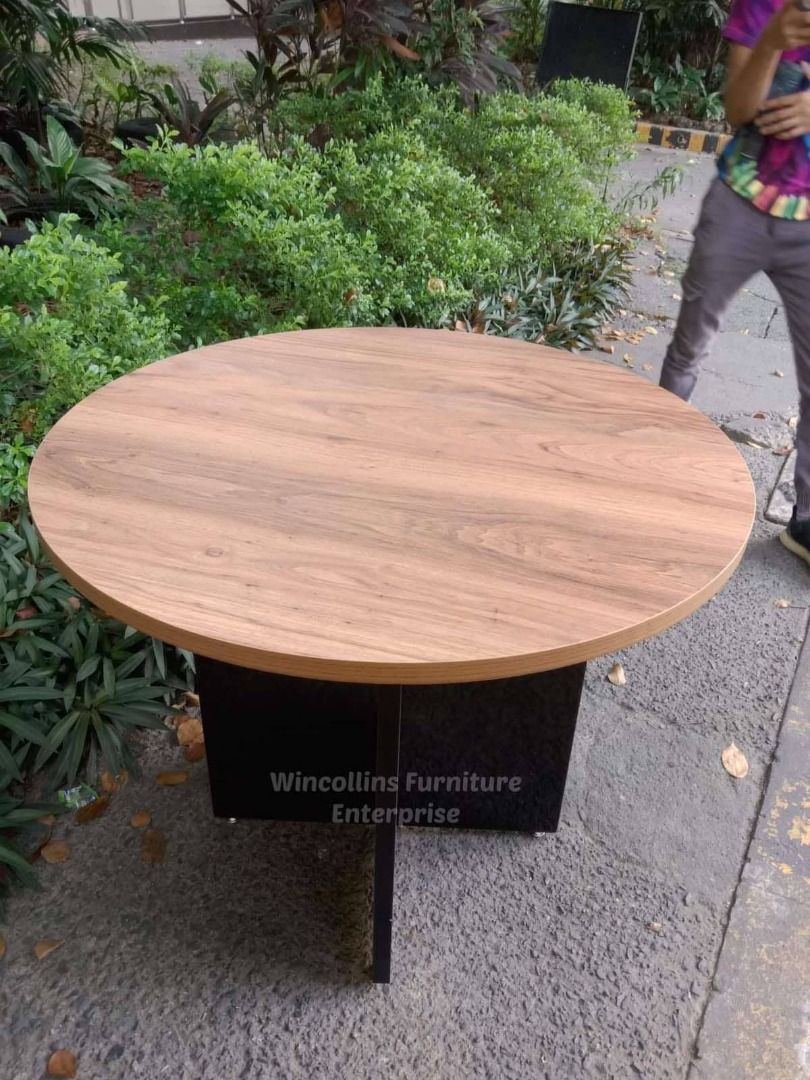 MINI MEETING TABLE ROUND SHAPE on Carousell