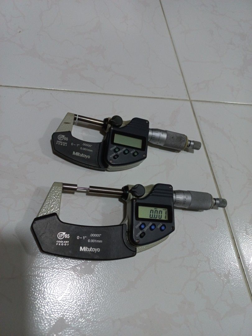 Mitutoyo micrometer original, Furniture & Home Living, Home Improvement