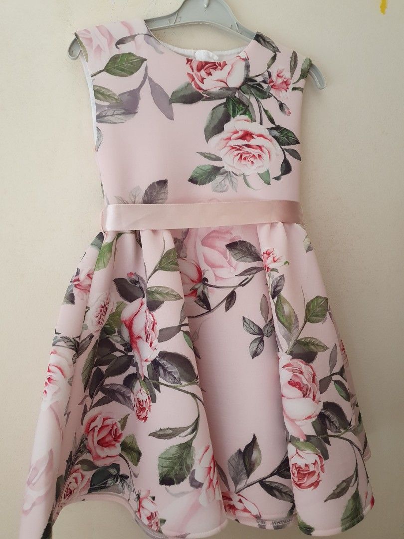 Floral baby gown outlet
