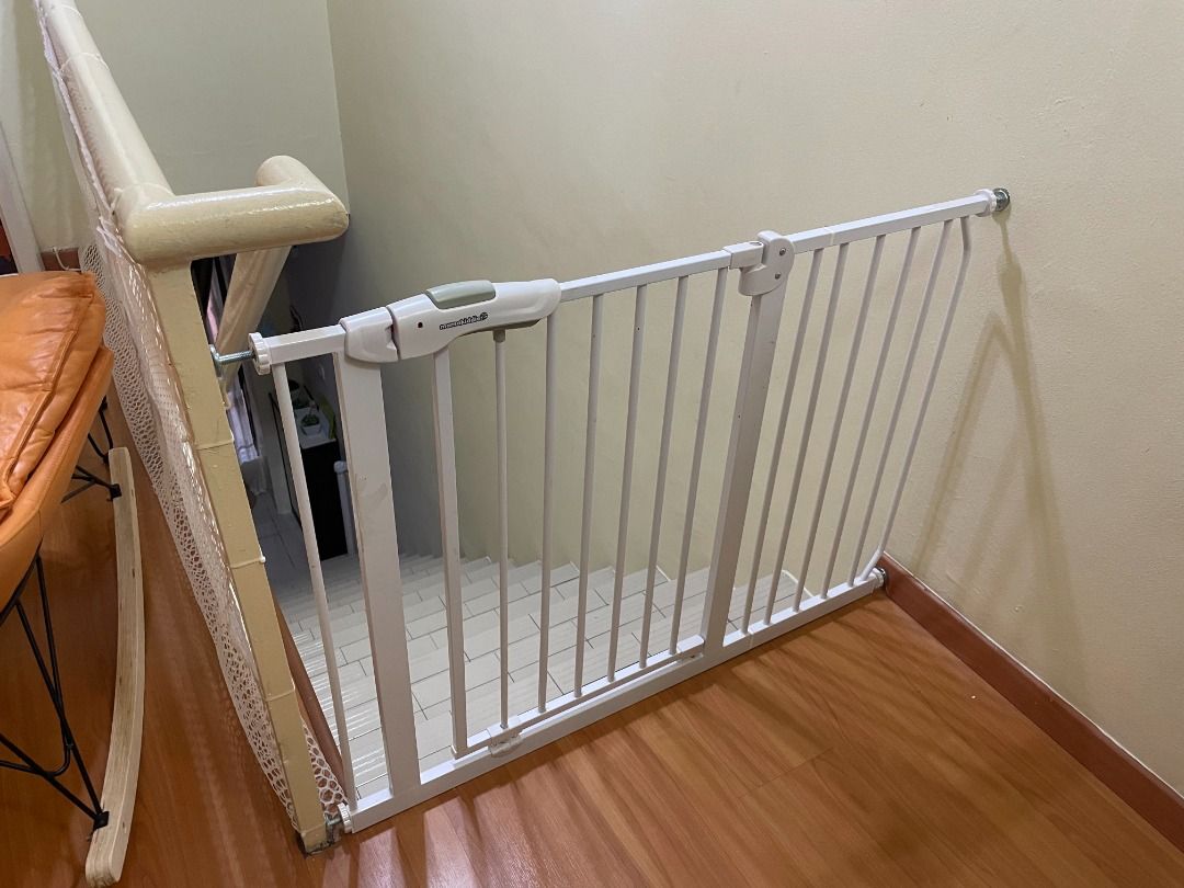 Cheap baby 2024 fence