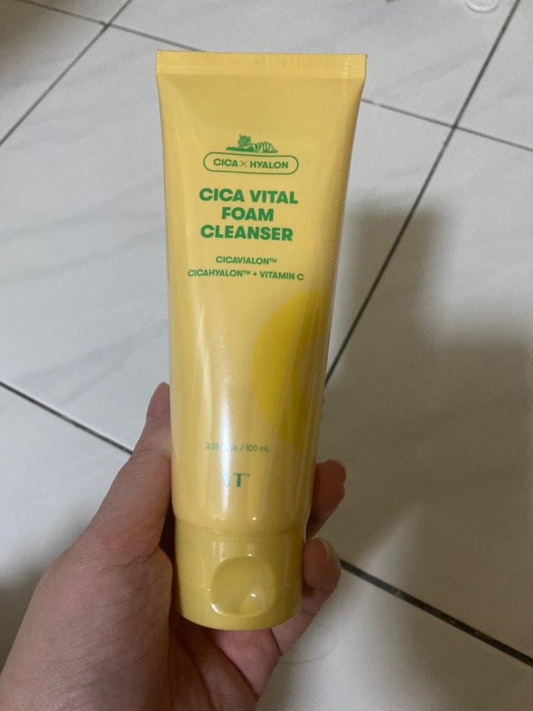 New authentic vt cosmetics foam cleanser 100ml, Beauty  Personal Care,  Face, Face Care on Carousell