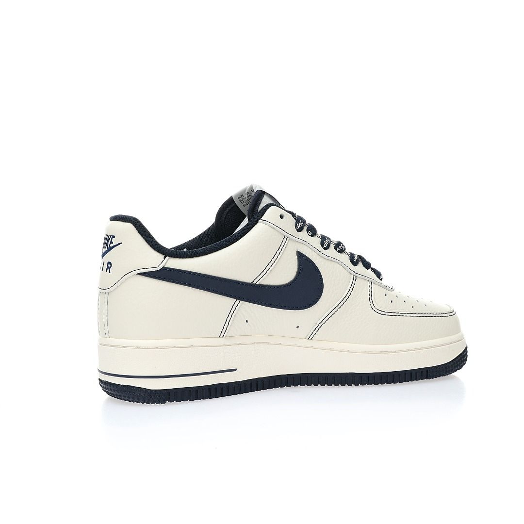 Nike Air Force 1 07 Low