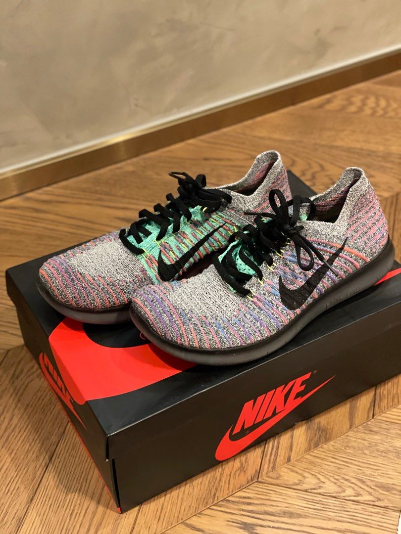 Free run outlet multicolor