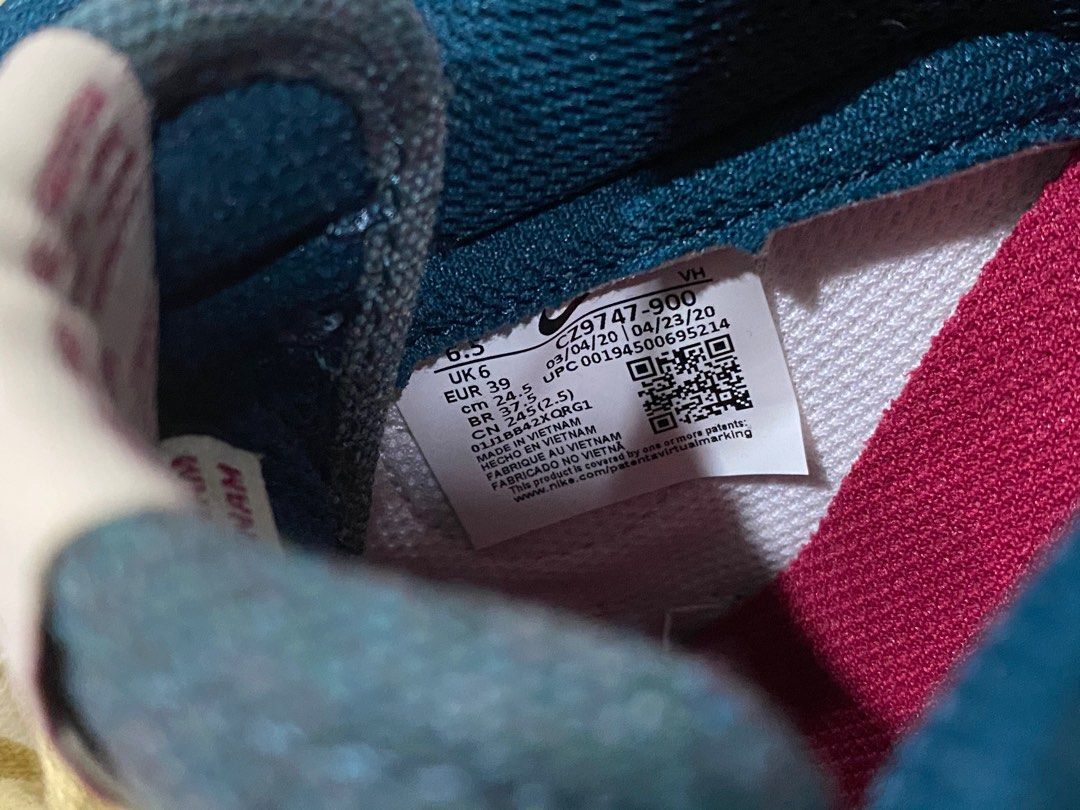 dunk community garden on feet