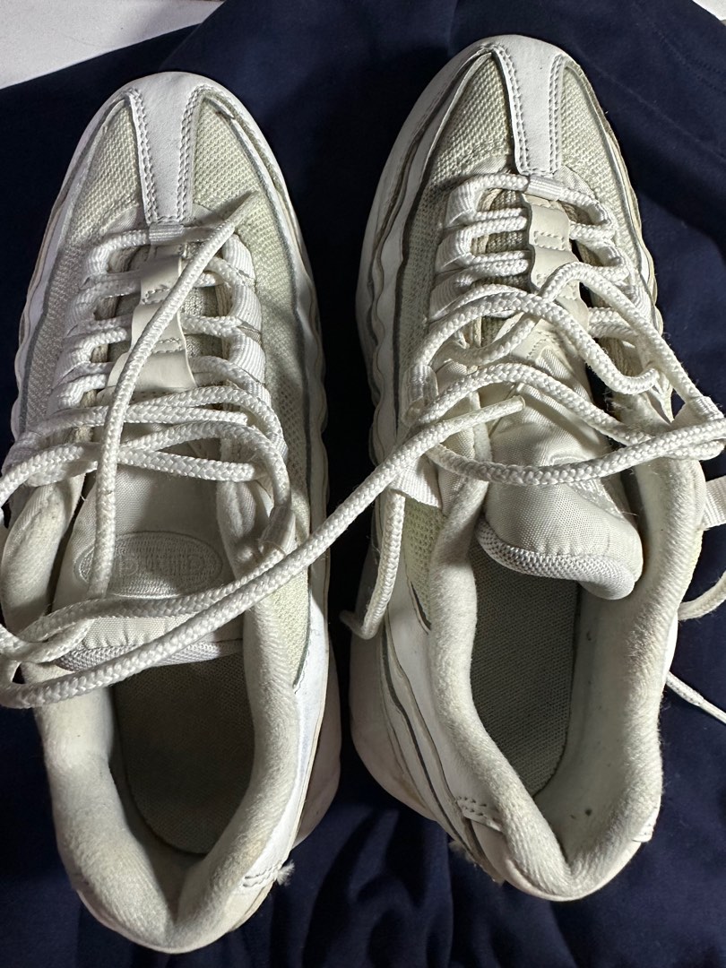 trendy white nike sneakers womens