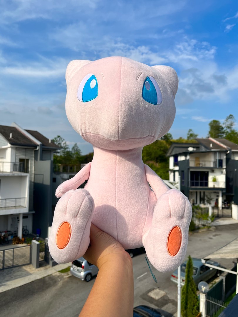 Giant mew plush deals