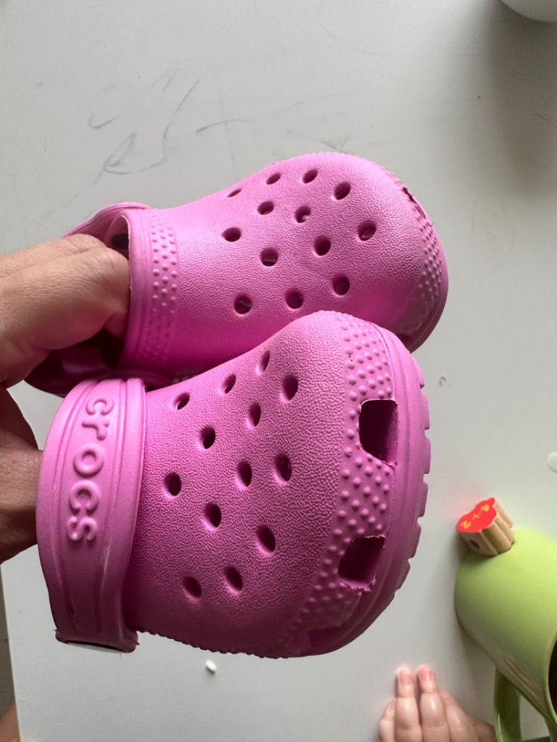 infant baby girl crocs