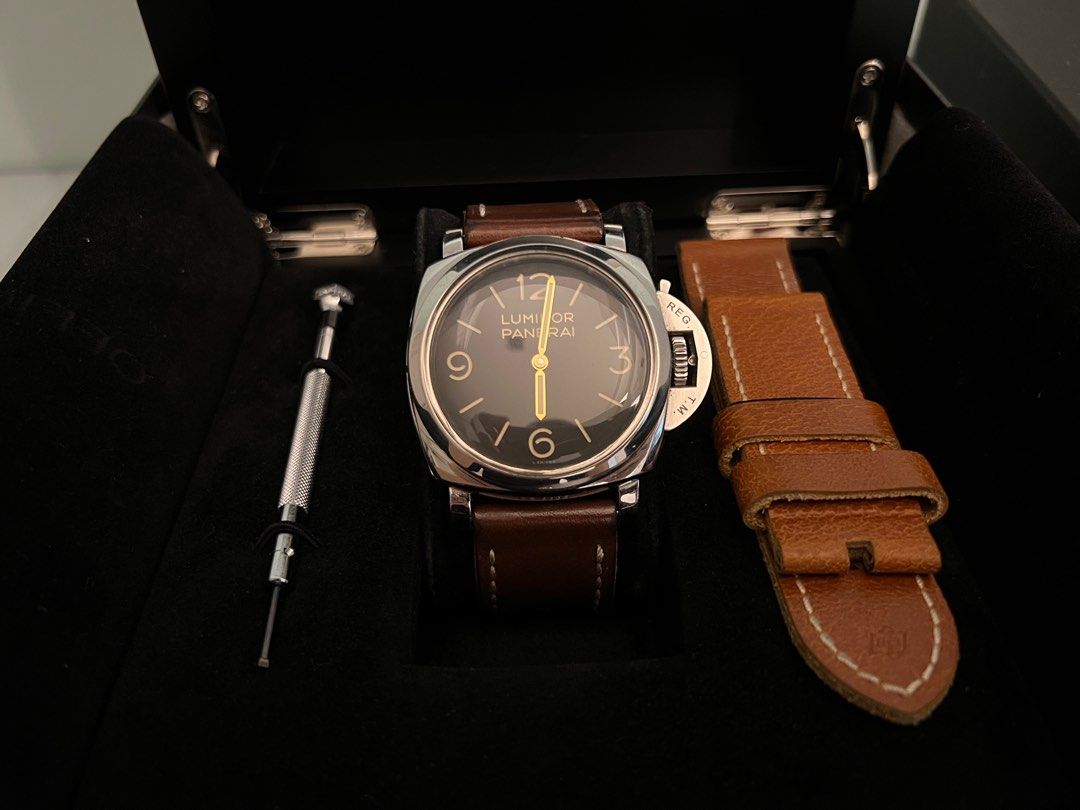 Panerai PAM372 Discontinued Model