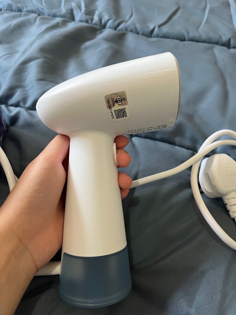 Philips Handheld Steamer 1000 Series Easy to Use and Store, TV & Home