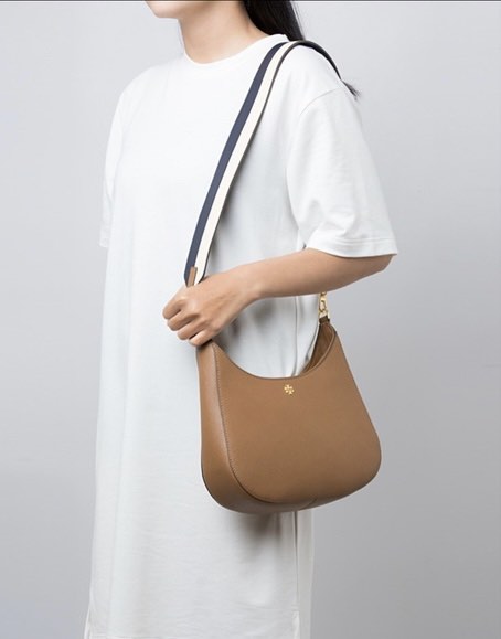 Tory burch hotsell mcgraw leather swingpack