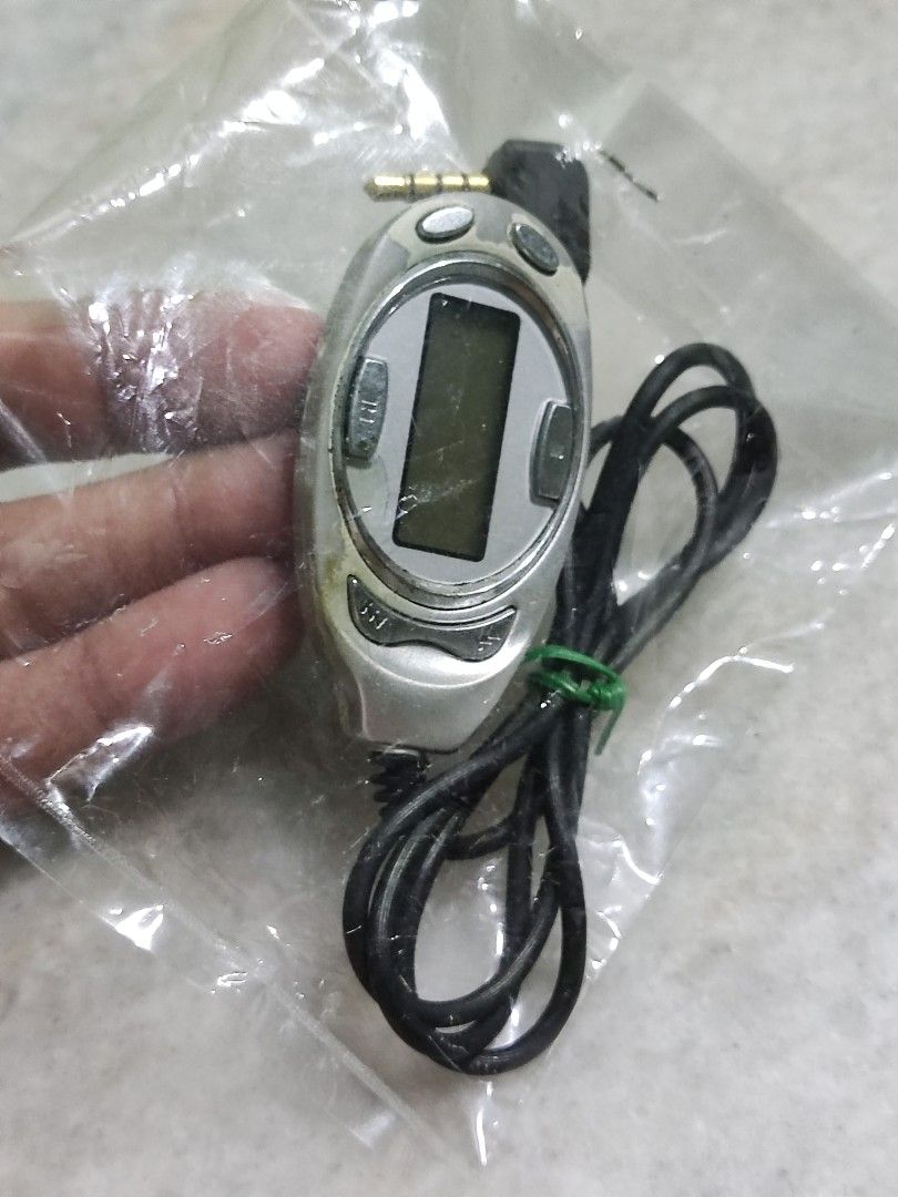 remote control (Category: Other Audio Equipment) located in Ipoh. Submitted by shahayat2 (Listing ID 1246391565, Image 3). Description: remote control test masih berfungsi.