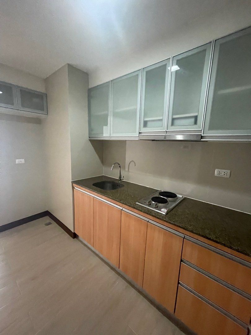 RENT TO OWN MAKATI STUDIO (Category: Apartments & Condos) located in Manila. Submitted by rfocondobymegaworldpremier (Listing ID 1246556187, Image 2). Description: THREE CENTRAL MEGAWORLD MAKATI RFO CONDO VALERO ST SALCEDO VILLAGE 4YRS TO PAY RENT TO OWN 0% INTEREST READY TO MOVE IN ACTUAL UNIT READY FOR VIEWING SCHEDULE NOW AT 09178729082.