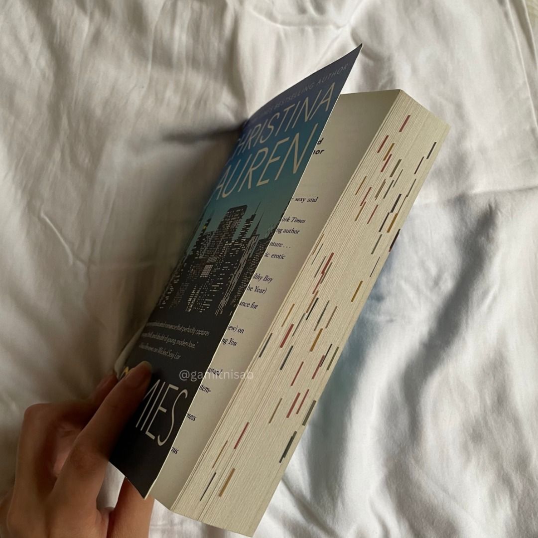 Roomies by Christina Lauren (Category: Storybooks) located in Paranaque City. Submitted by gamitnisab (Listing ID 1246401688, Image 3). Description: 📖 Roomies by Christina Lauren PHP 400 Paperback 10/10, Tabbed (willing to remove if desired) I'm willing to send extra photos when asked. We can negotiate prices, but please avoid lowballing. 🌟 🧾 MOP: GCash ~ Payment first before shipping! 🚚 MOD: Lalamove, Grab, J&T, Gogo Express, Shopee C/O 📍 L