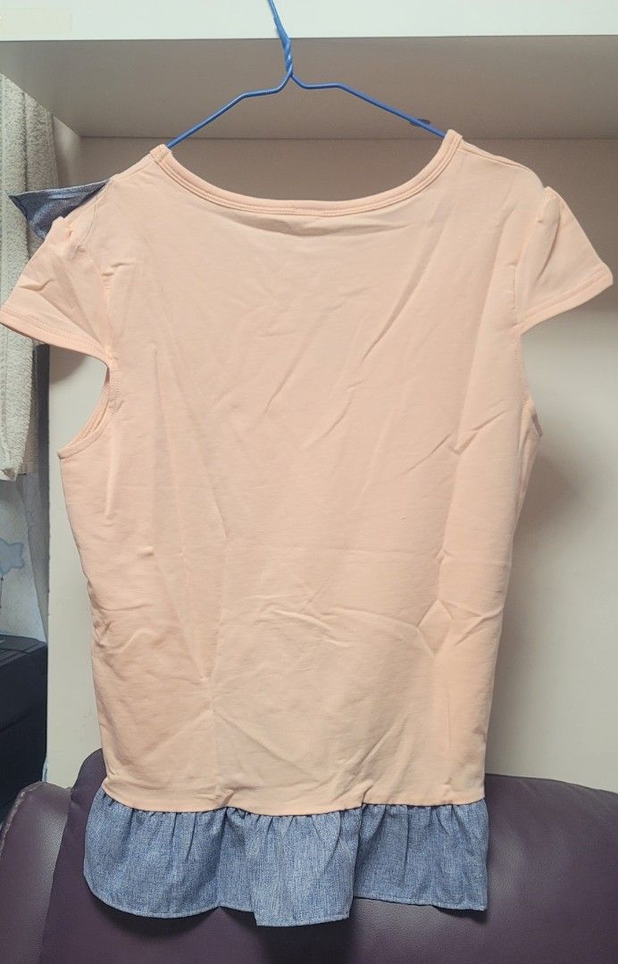 Ruffle tee （分類：襯衫）位於 Hong Kong。 由 msdlaw 提交（商品編號 1246449892，圖片 2）。簡介： 。