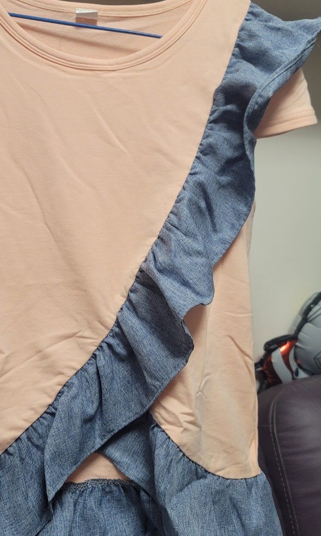 Ruffle tee （分類：襯衫）位於 Hong Kong。 由 msdlaw 提交（商品編號 1246449892，圖片 4）。簡介： 。