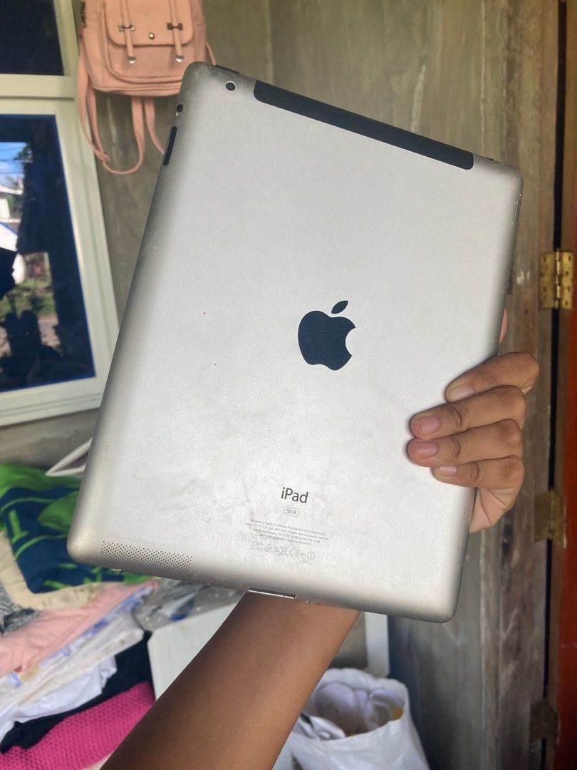 RUSH! Defective Ipad (Category: iPad) located in Tuguegarao City. Submitted by yaziefied (Listing ID 1246409115, Image 1). Description: .