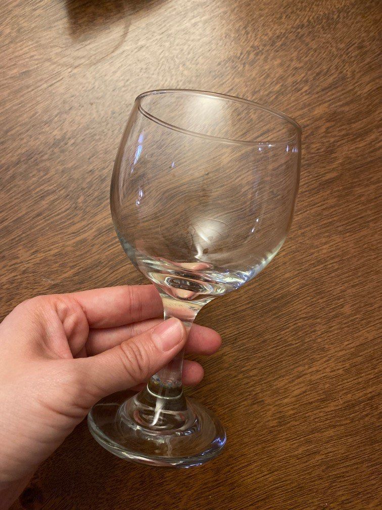 https://media.karousell.com/media/photos/products/2023/8/1/set_of_4_wine_glasses_1690888954_dc2df2bd_progressive.jpg