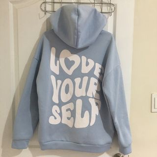 (Category: ) located in . Submitted by closetbysha (Listing ID 1246468154, Image 1). Description: .