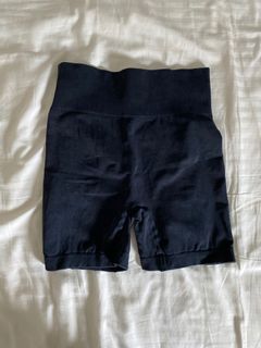 Shortpants black celana olahraga