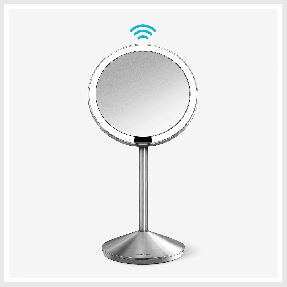 Simplehuman hotsell lighted mirror