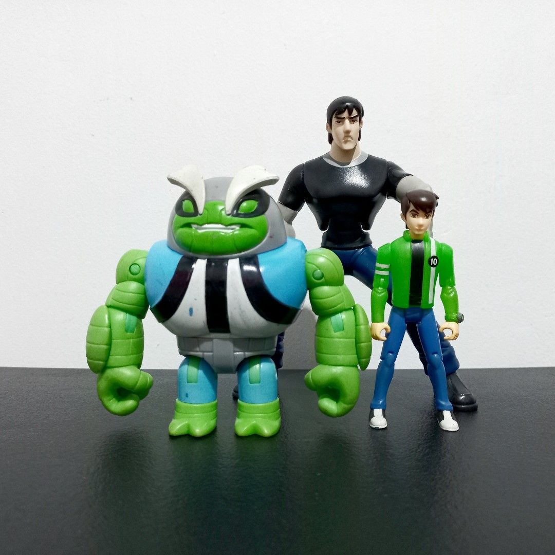 Ben 10 reboot slapback toy on sale
