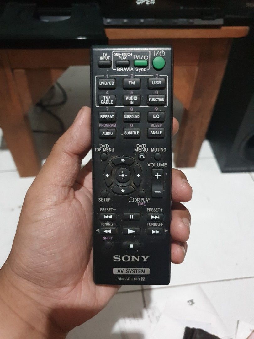 Sony DVD Home Theatre DAVTZ140 5.1 Home Theater System, Elektronik, TV & Perlengkapan Hiburan