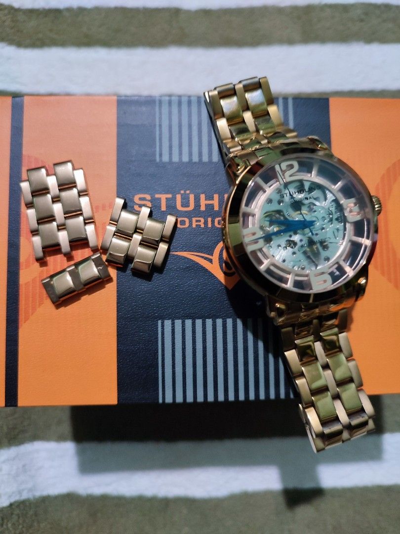 Zalora stuhrling store