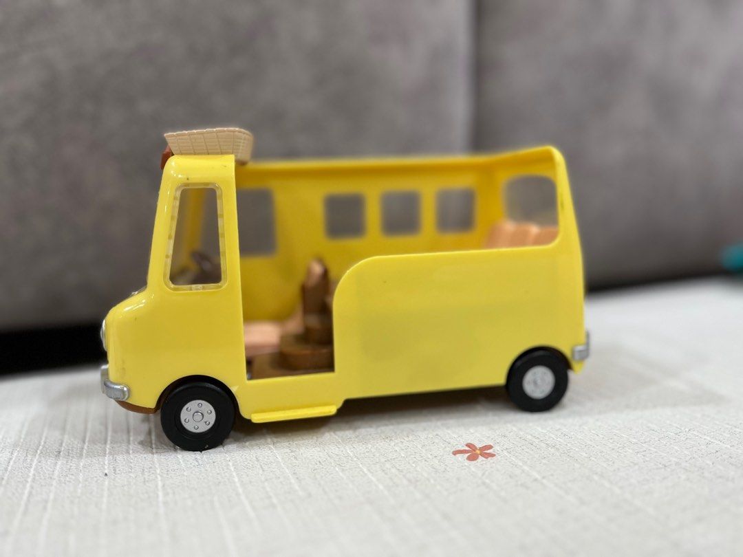 Sylvanian Families Kindergarten school bus, Hobbies & Toys, Toys & Games on  Carousell
