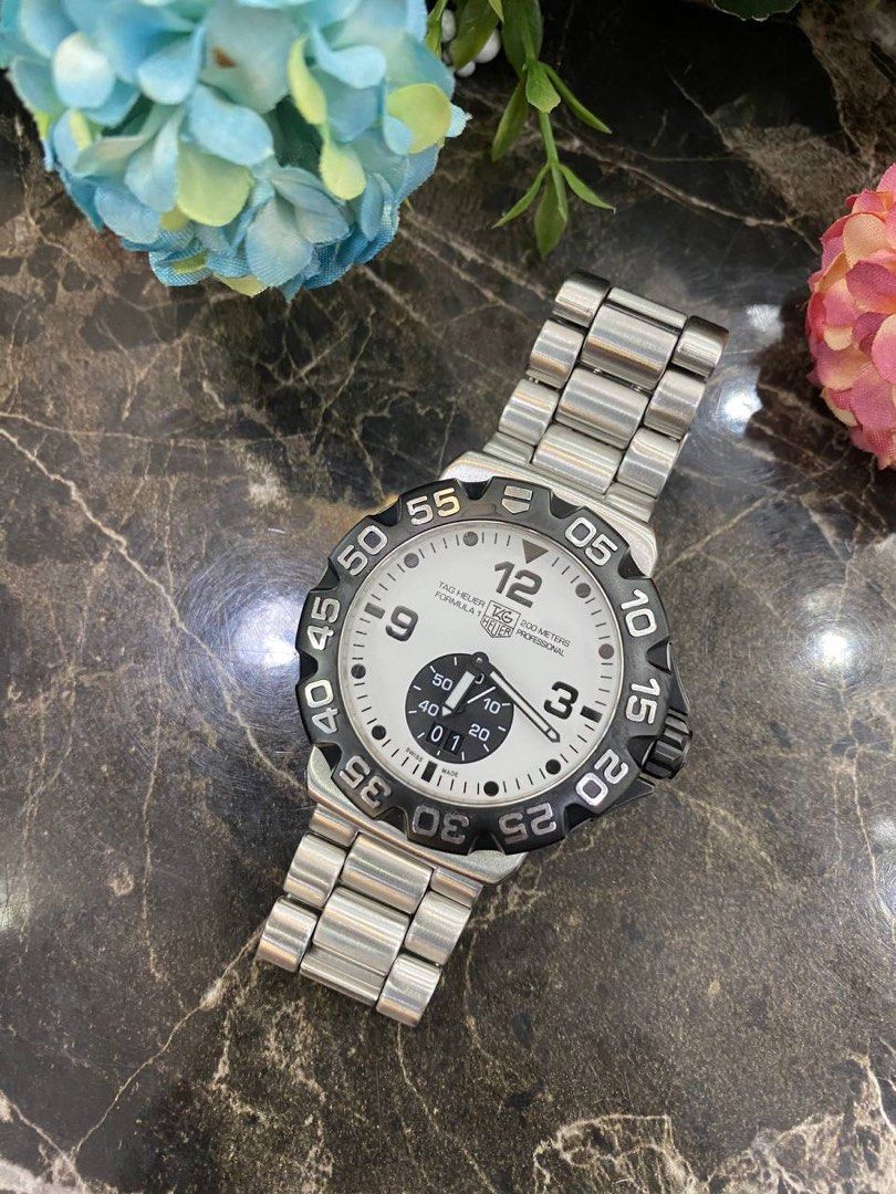 Tag heuer formula 1 grande date chronograph 2025