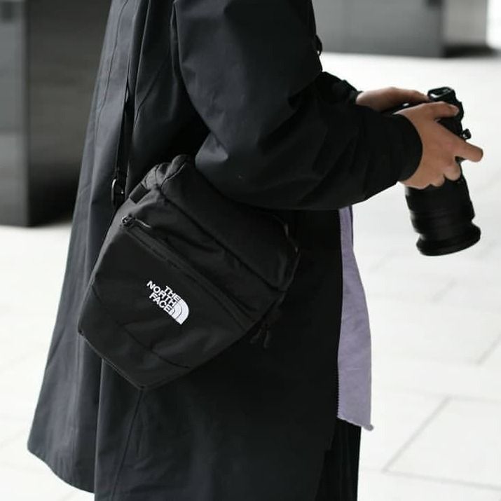 THE NORTH FACE Explorer Camera Bag Carousell