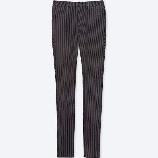 Uniqlo Preloved Jegging Pants (Category: Jeans) located in Cainta. Submitted by jastampes (Listing ID 1246375508, Image 1). Description: charcoal black with stripes size XL.