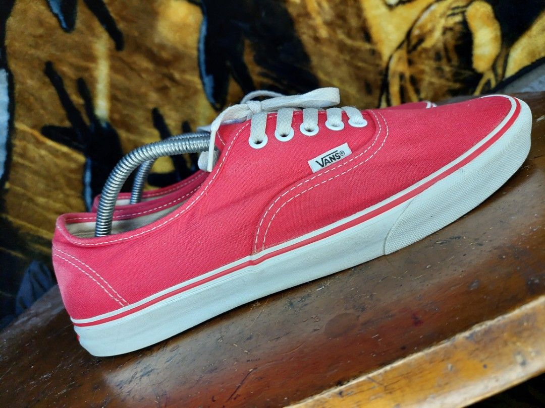 Vans emerald mall clearance