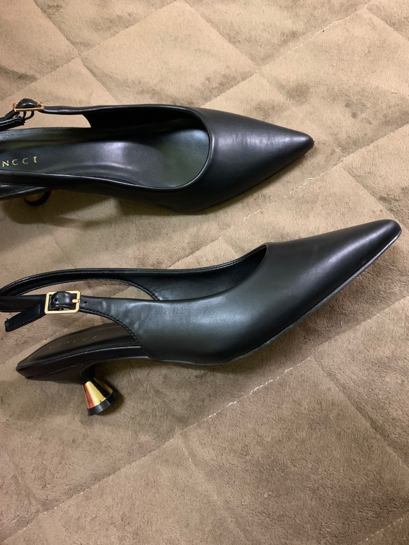 Vincci best sale black heels