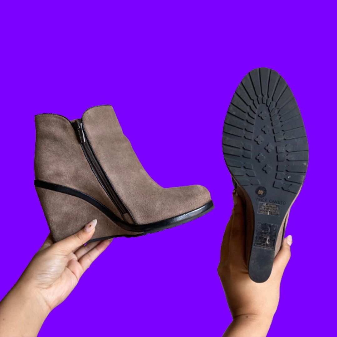 Vince Camuto Wedge Booties Fesyen Wanita Sepatu di Carousell