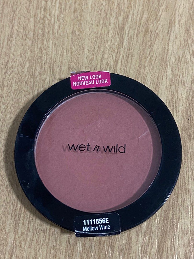Wet n wild top mellow wine blush
