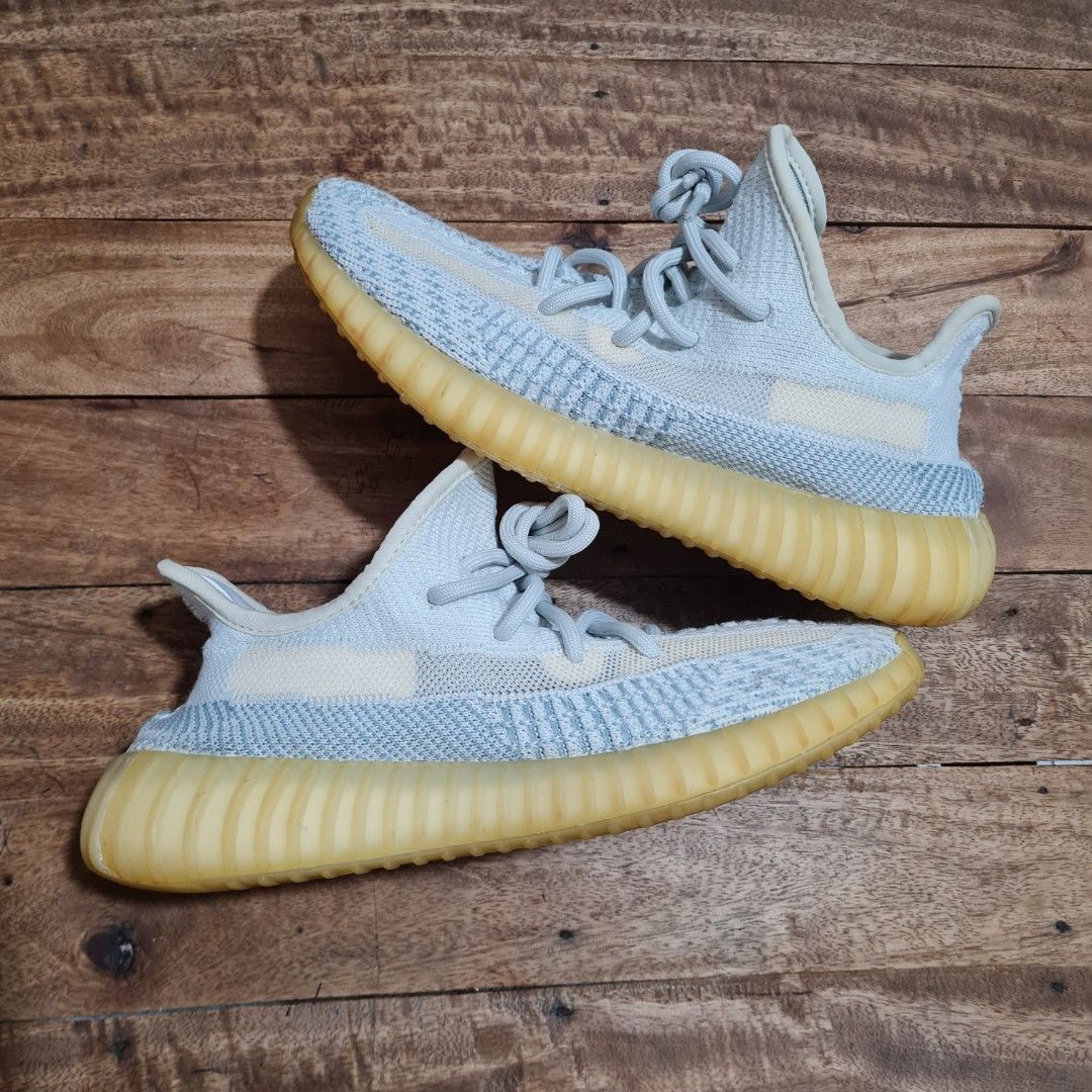 Yeezy 350 v2 cloud white, Women's Fashion, Footwear, Sneakers on