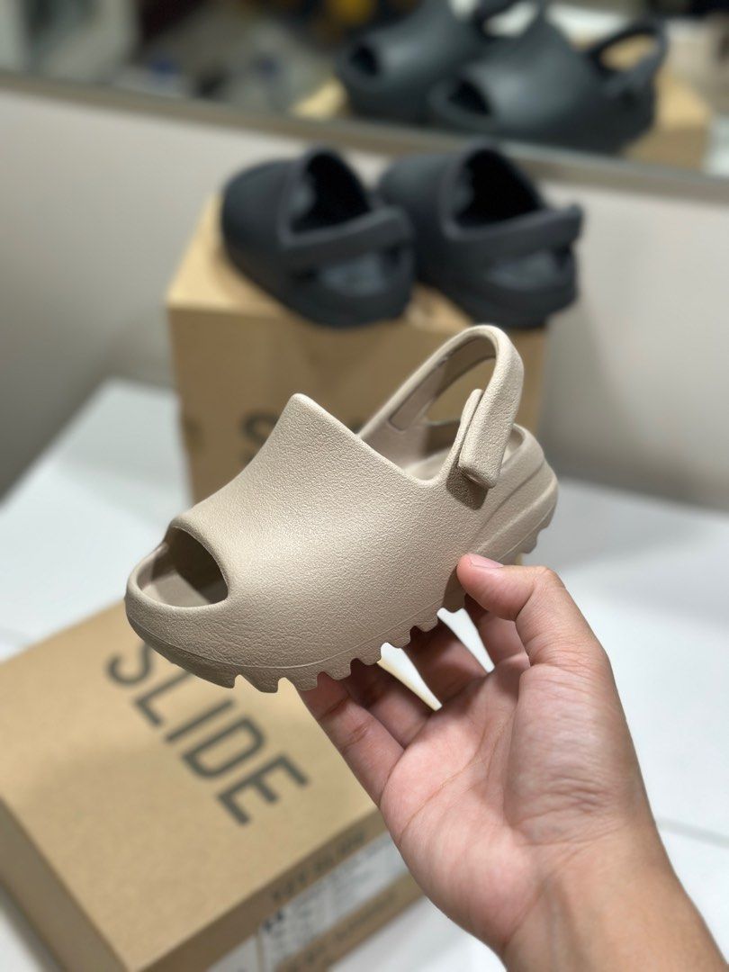Yeezy slides best sale for kids
