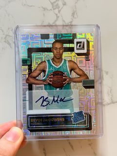 2022/23 Panini Prizm Bryce McGowens Rookie Red Wave Hornets