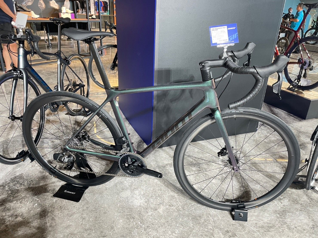 最終値下げ GIANT TCR ADVANCE pro 1 【公式通販】