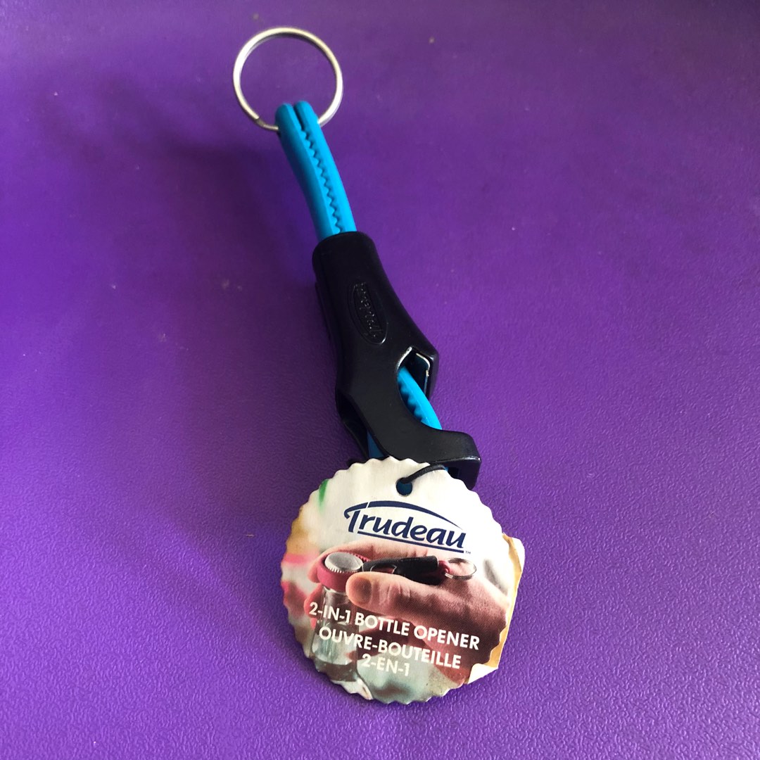 2 in 1 Trudeau bottle opener, TV & Home Appliances, Kitchen Appliances