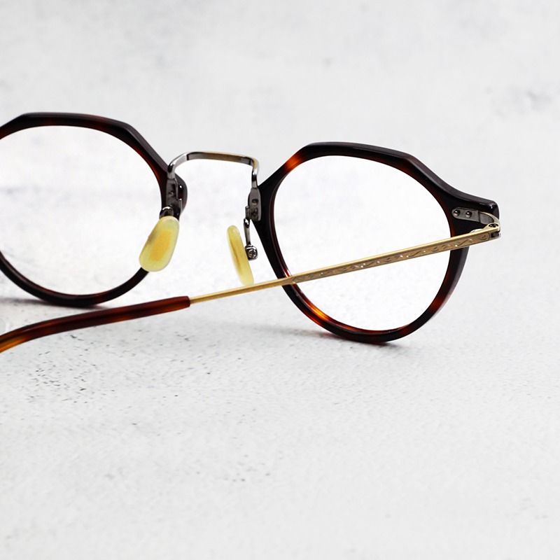 金子眼鏡, KV-139 , SIZE:47-24-145, 男裝, 手錶及配件, 眼鏡- Carousell