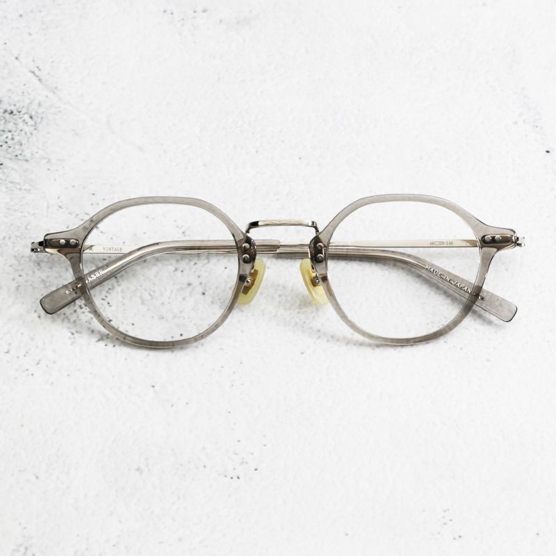 金子眼鏡, KV-85 , SIZE:46-23-145, 男裝, 手錶及配件, 眼鏡- Carousell